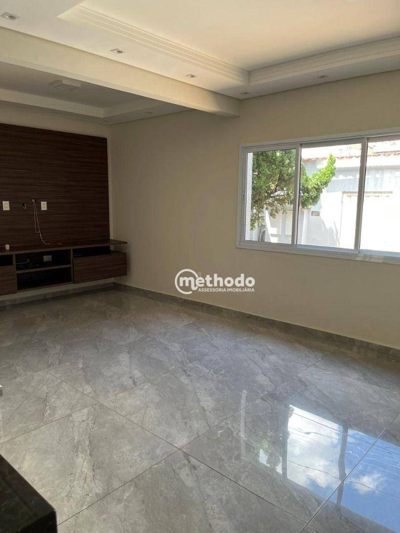 Casa à venda com 3 quartos, 145m² - Foto 1