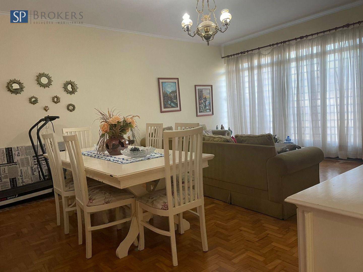 Casa à venda com 3 quartos, 300m² - Foto 2