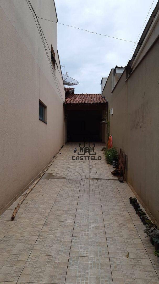 Sobrado à venda com 6 quartos, 230m² - Foto 25