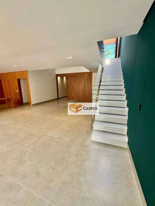 Casa de Condomínio à venda com 3 quartos, 366M2 - Foto 3