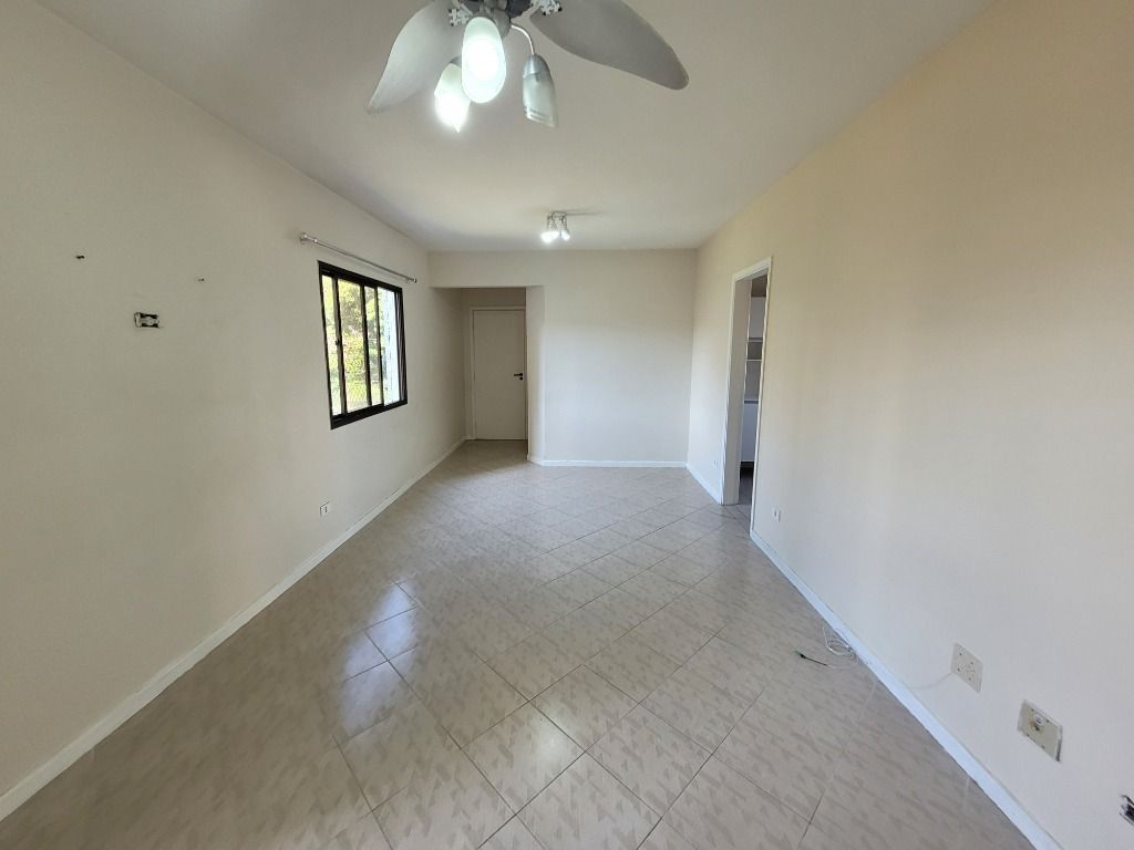 Apartamento à venda com 3 quartos, 80m² - Foto 1