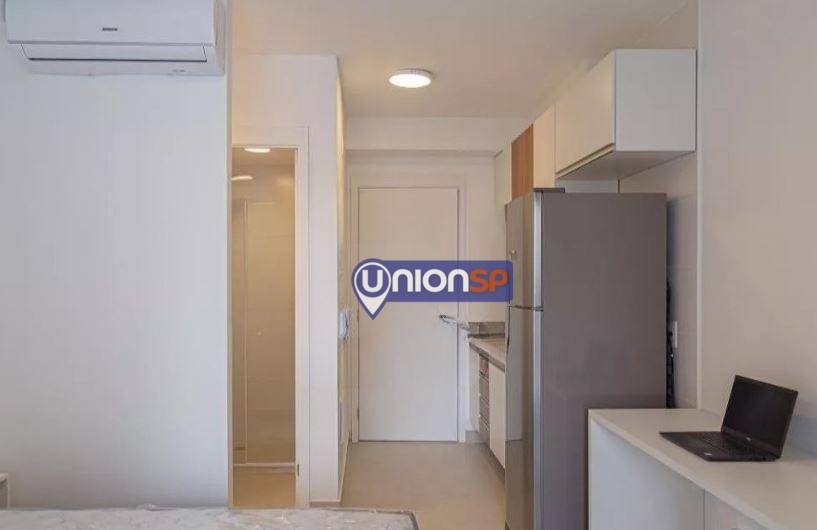 Apartamento à venda com 1 quarto, 40m² - Foto 2