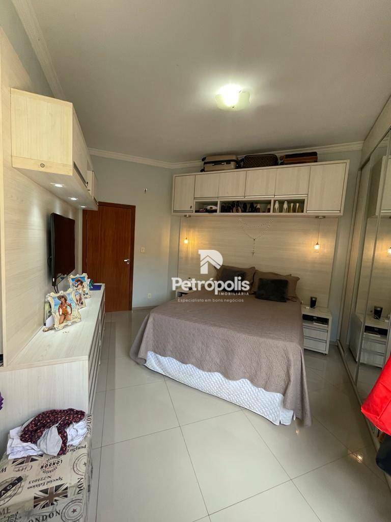 Casa à venda com 3 quartos, 190m² - Foto 9