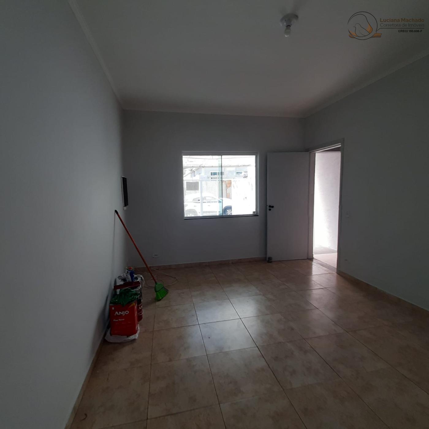 Casa à venda com 3 quartos, 150m² - Foto 3