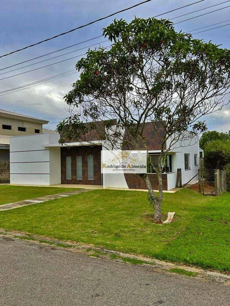 Casa de Condomínio à venda com 3 quartos, 160m² - Foto 1