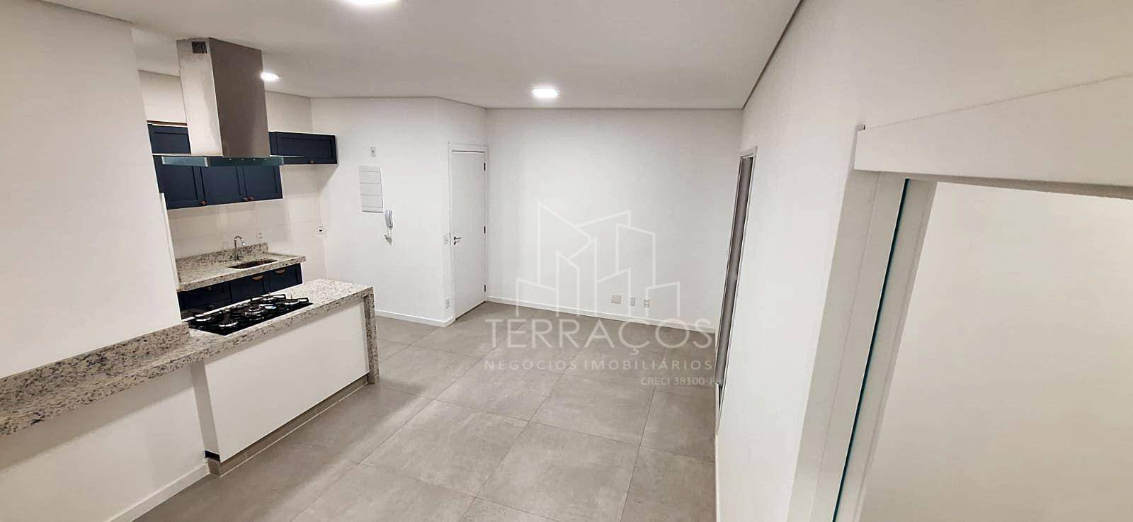 Apartamento à venda com 3 quartos, 72m² - Foto 1