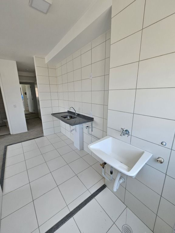 Apartamento à venda com 2 quartos, 37m² - Foto 16