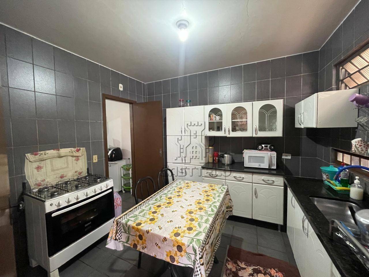 Casa à venda com 3 quartos, 147m² - Foto 14
