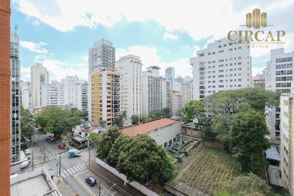 Apartamento à venda com 3 quartos, 198m² - Foto 1