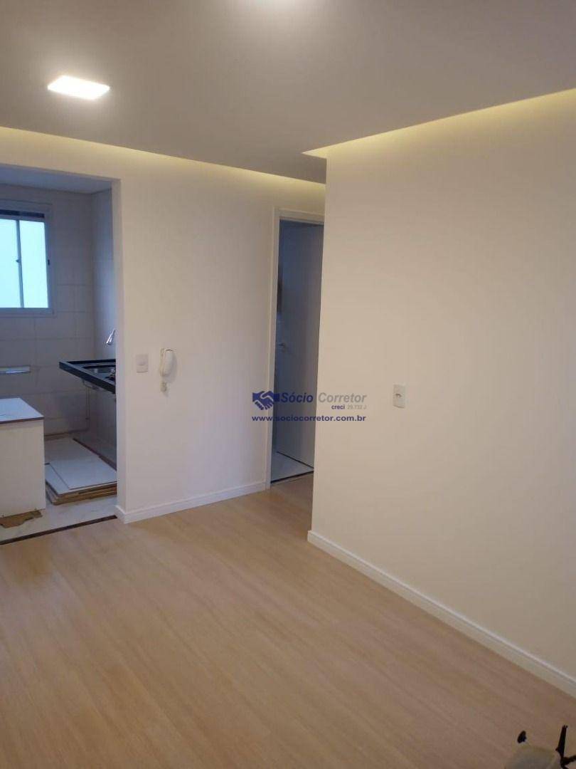 Apartamento à venda com 2 quartos, 38m² - Foto 9