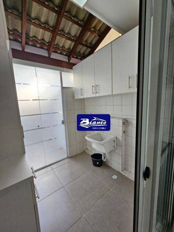 Sobrado à venda com 3 quartos, 100m² - Foto 13