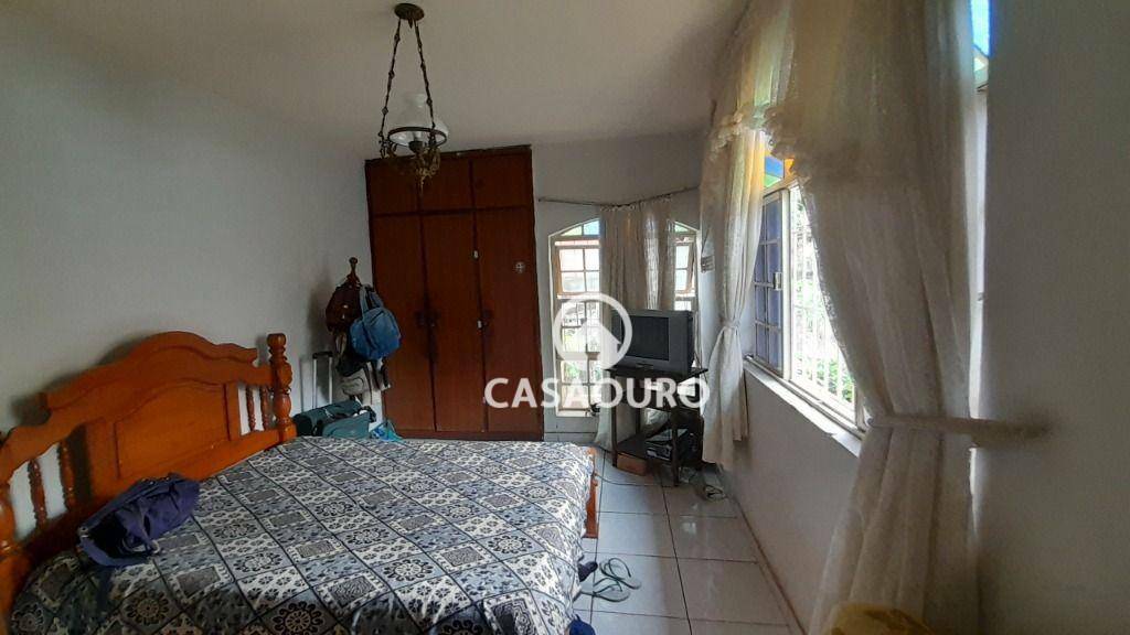 Casa à venda com 3 quartos, 187m² - Foto 12