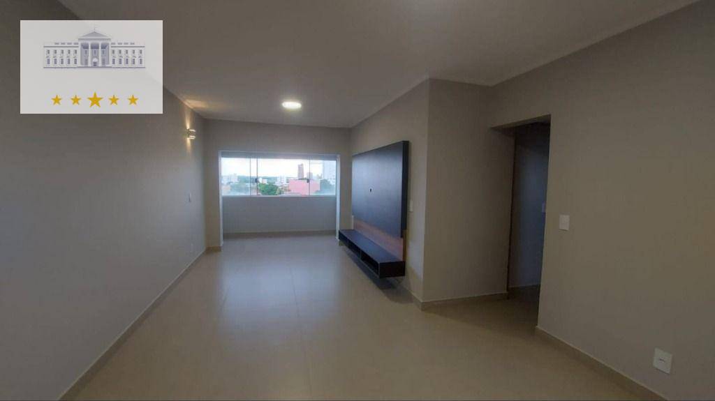 Apartamento à venda com 3 quartos, 115m² - Foto 19