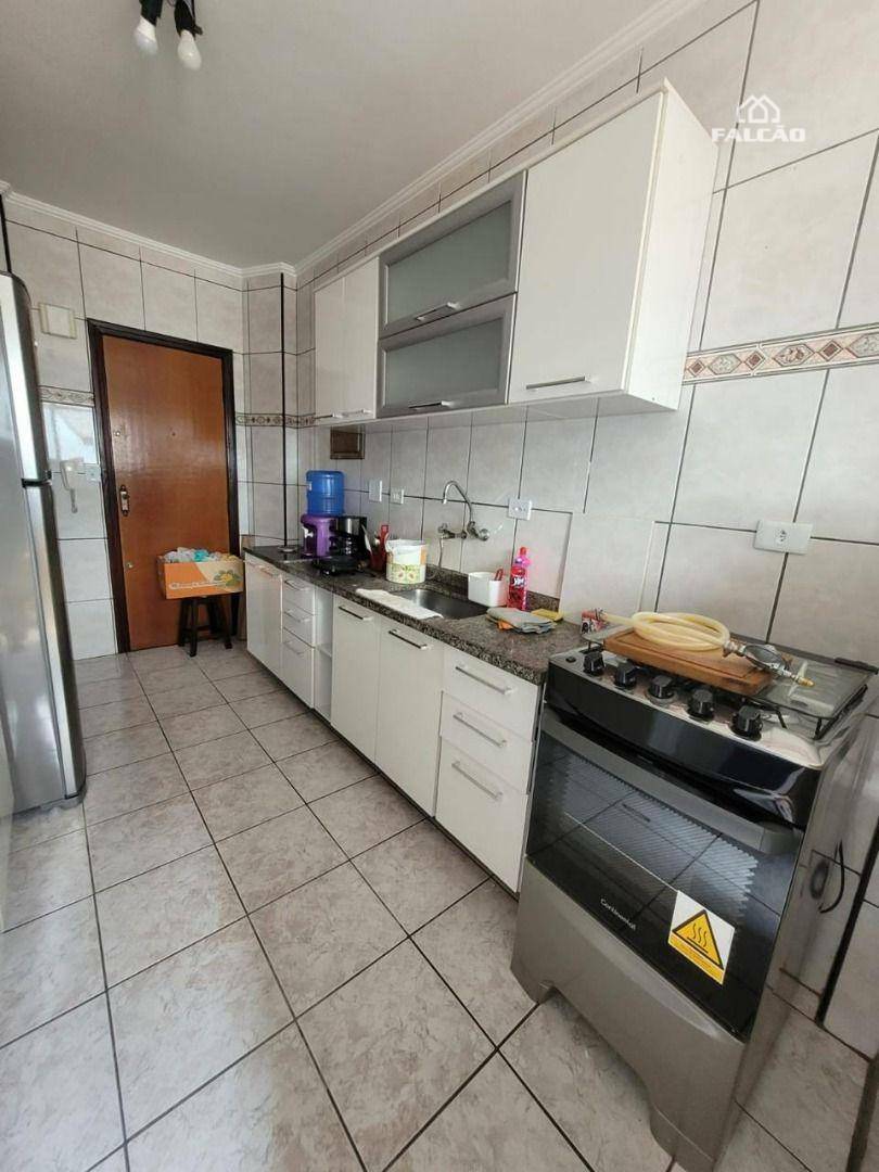 Apartamento à venda com 3 quartos, 107m² - Foto 14