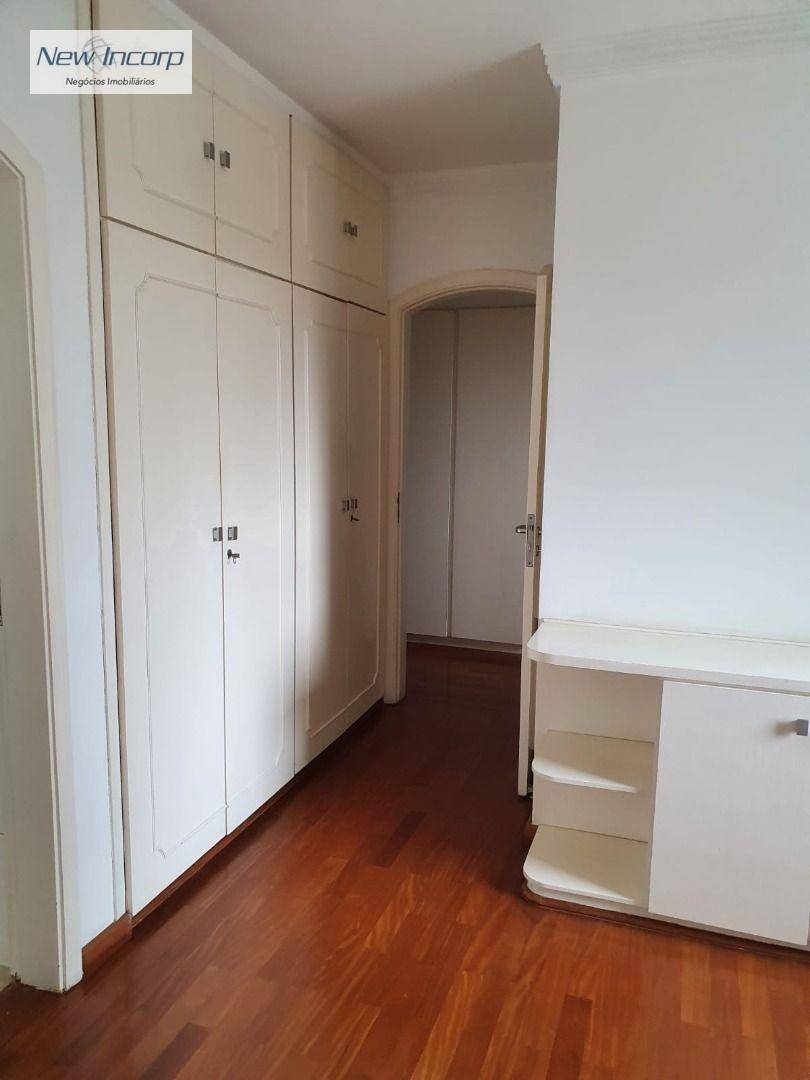 Apartamento à venda com 3 quartos, 140m² - Foto 25