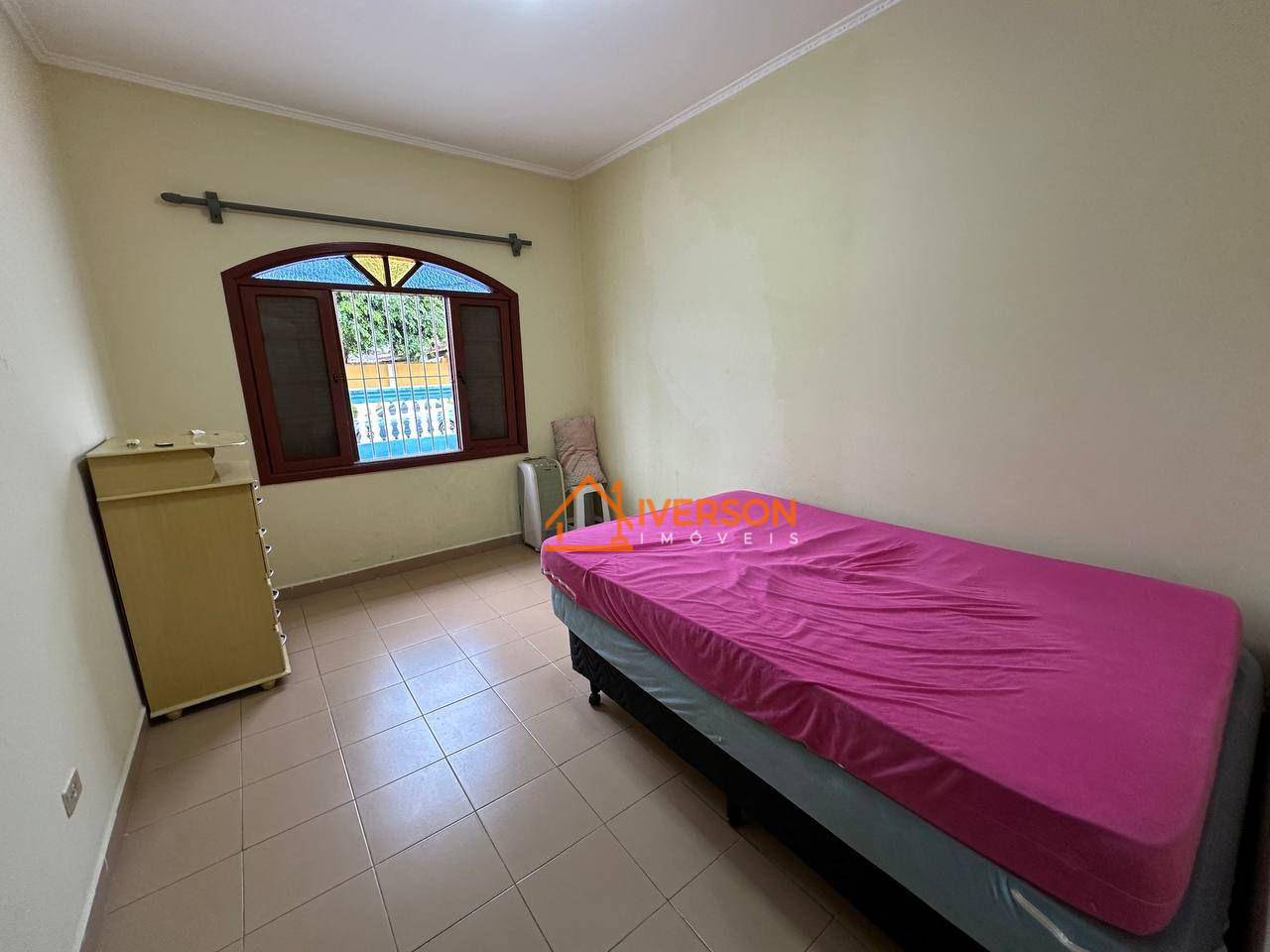 Casa à venda com 3 quartos, 97m² - Foto 11