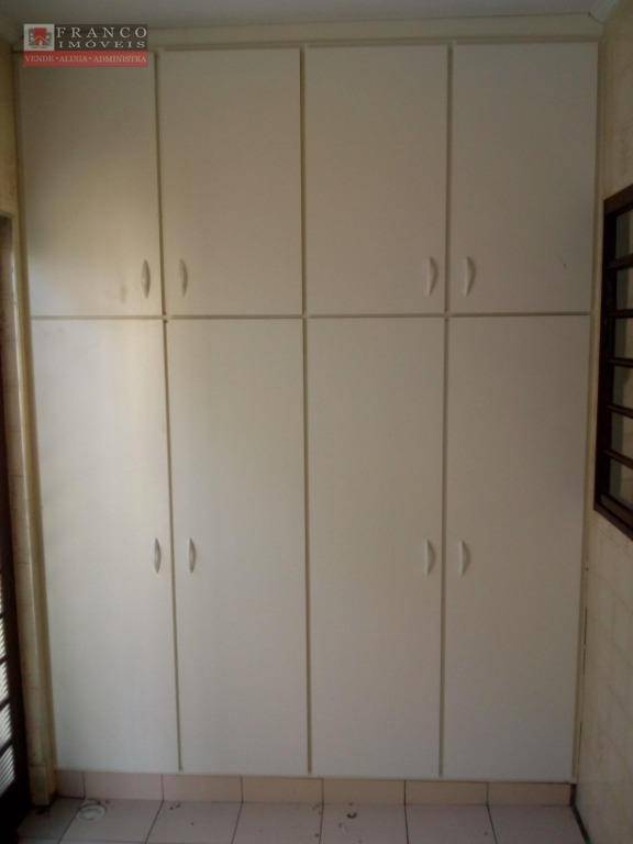 Casa, 4 quartos, 300 m² - Foto 27