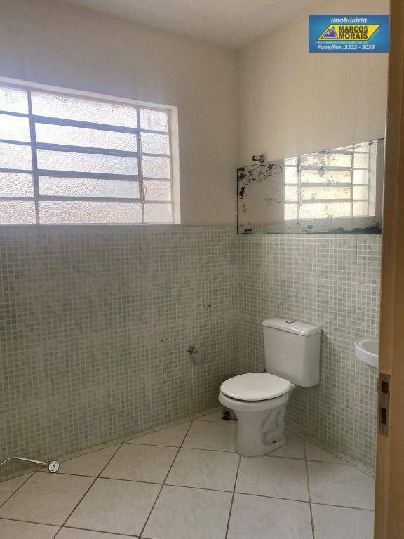 Casa à venda com 2 quartos, 120m² - Foto 3