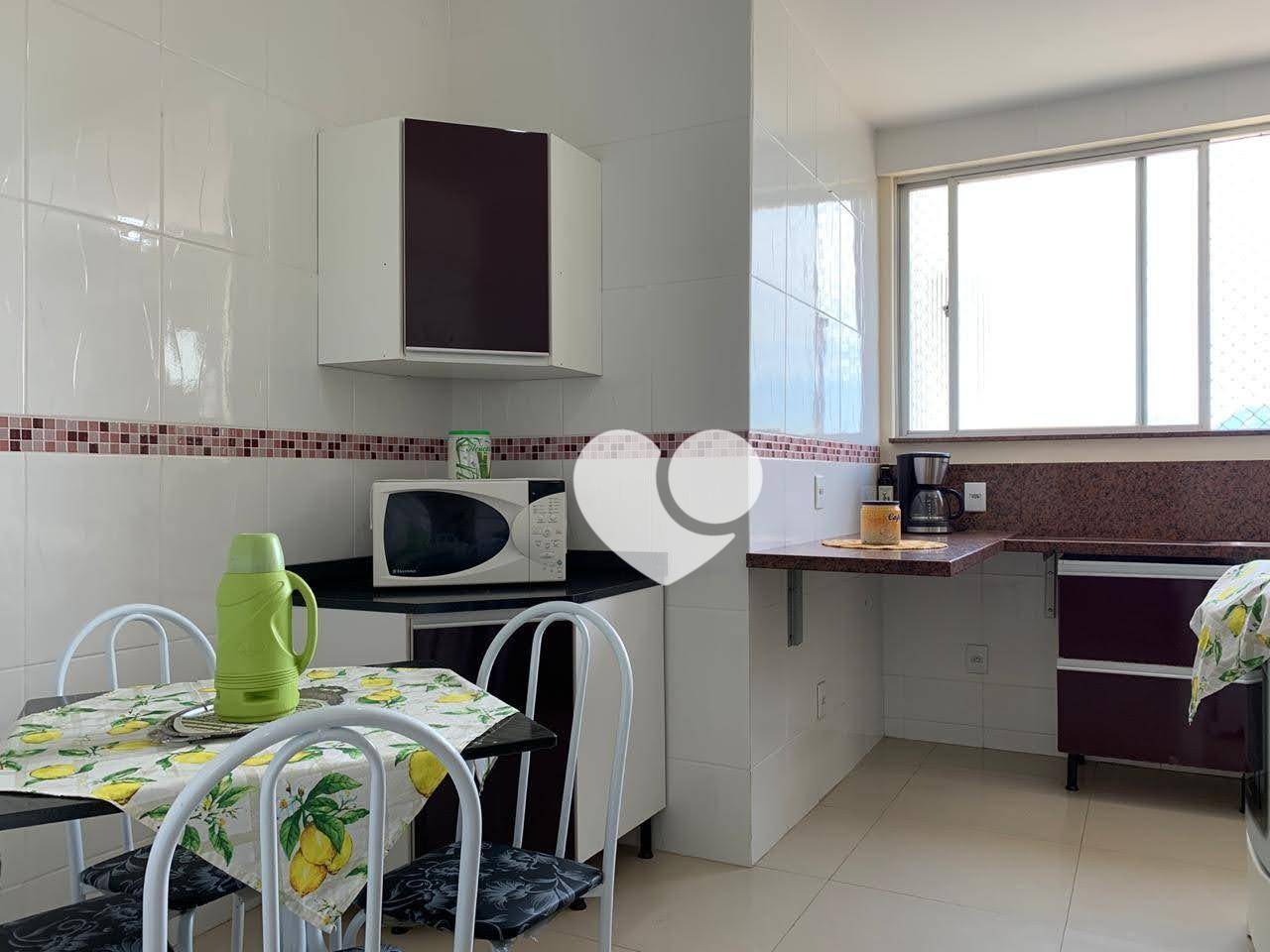 Apartamento à venda com 3 quartos, 98m² - Foto 7