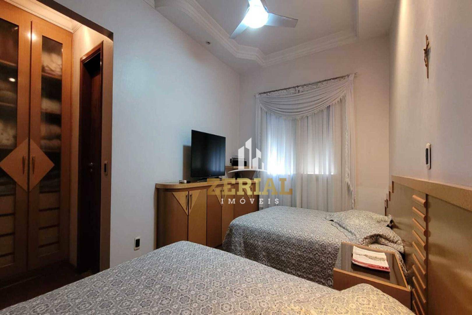 Apartamento à venda com 3 quartos, 224m² - Foto 16