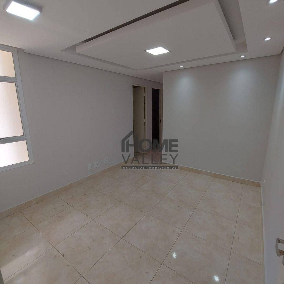 Apartamento à venda com 2 quartos, 45m² - Foto 4