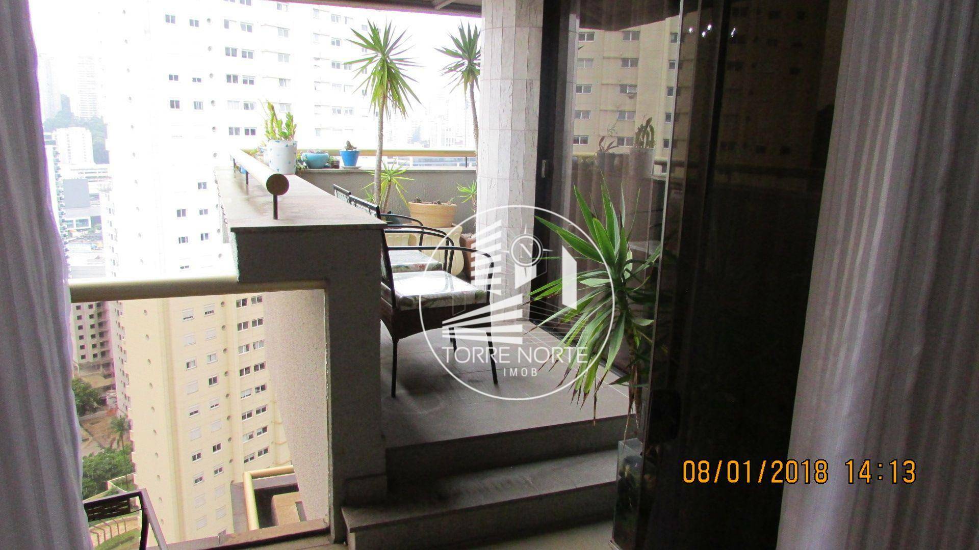 Apartamento à venda com 3 quartos, 187m² - Foto 18