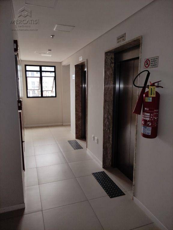 Apartamento à venda com 3 quartos, 107m² - Foto 7