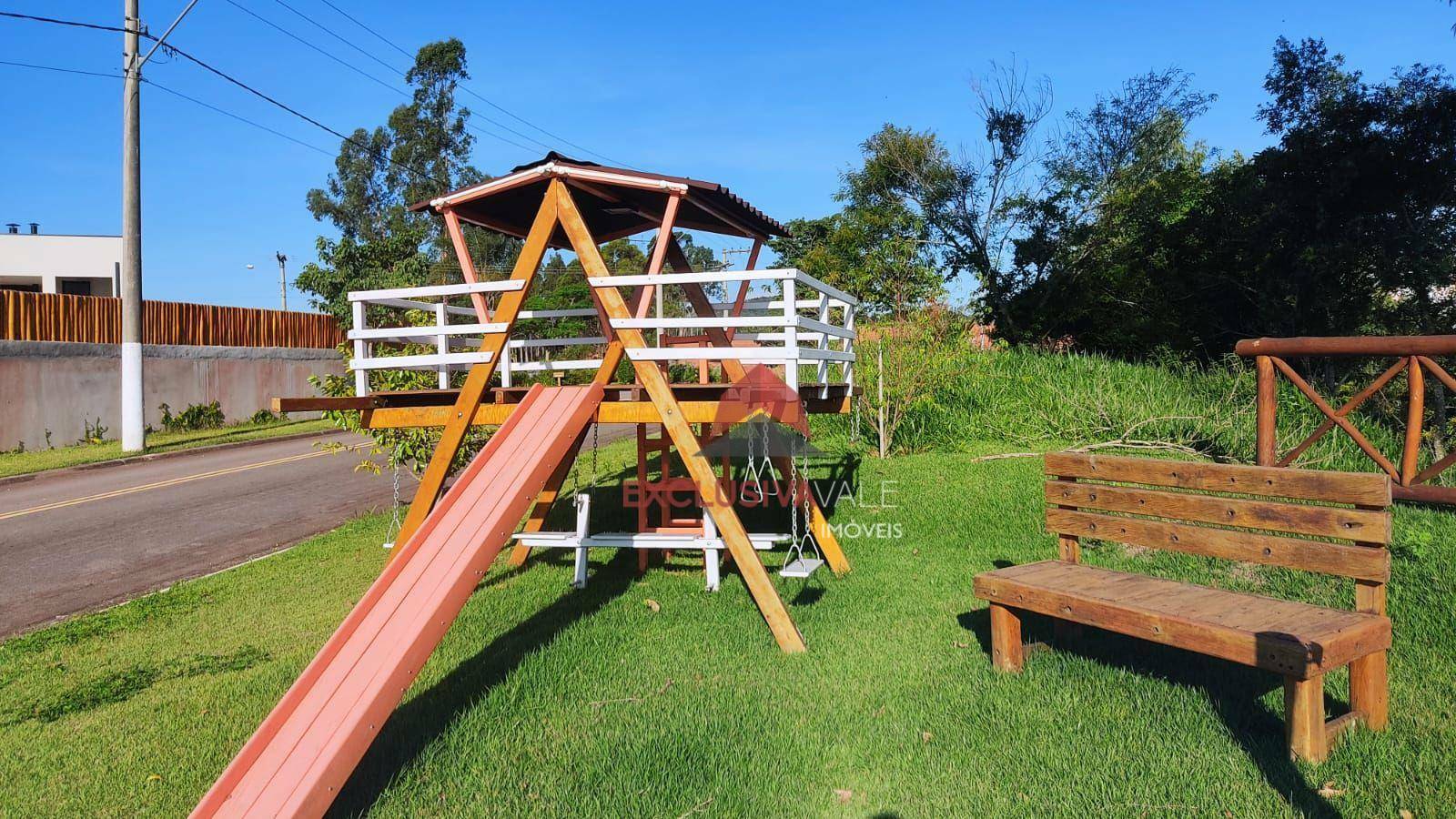 Casa de Condomínio à venda com 4 quartos, 242m² - Foto 26
