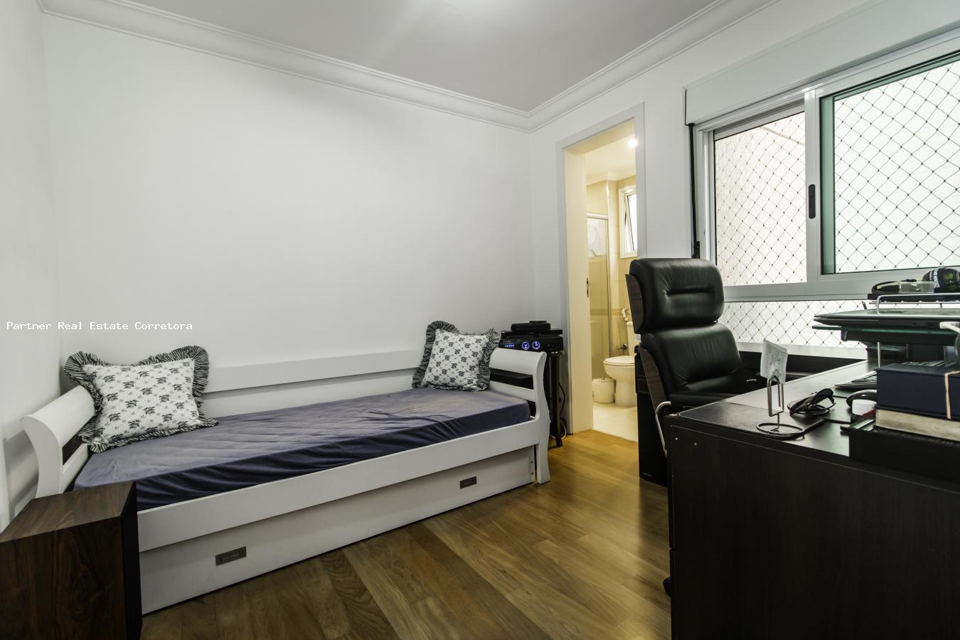 Apartamento à venda com 3 quartos, 150m² - Foto 26