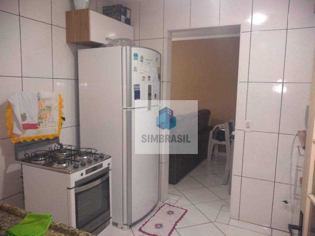 Casa à venda com 2 quartos, 100m² - Foto 1