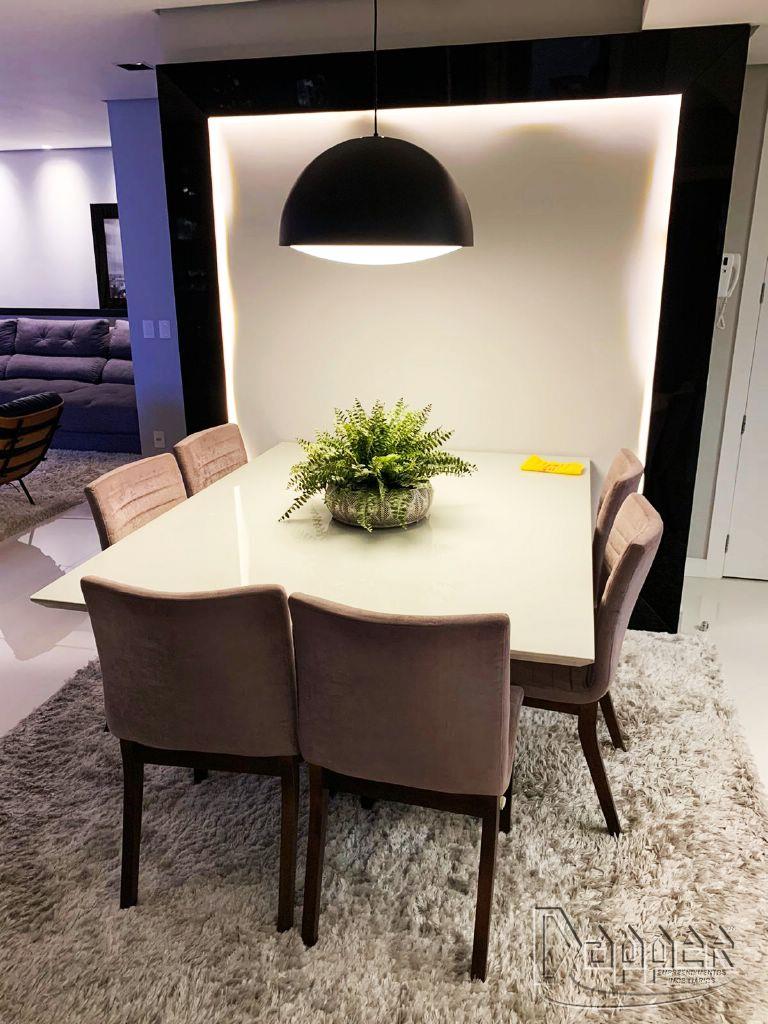 Apartamento à venda com 3 quartos, 159m² - Foto 4