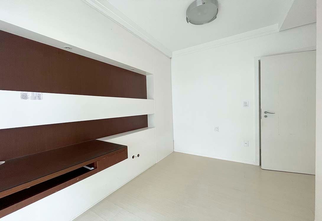 Apartamento à venda com 3 quartos, 123m² - Foto 15