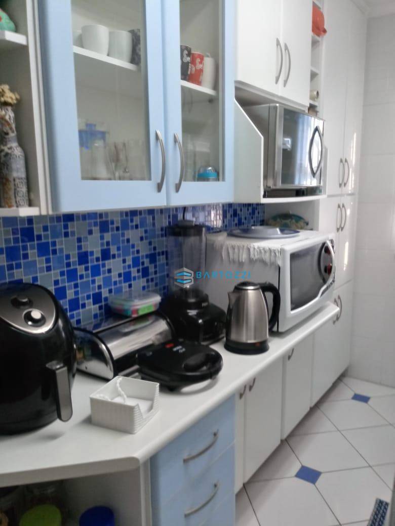 Apartamento à venda com 2 quartos, 63m² - Foto 9