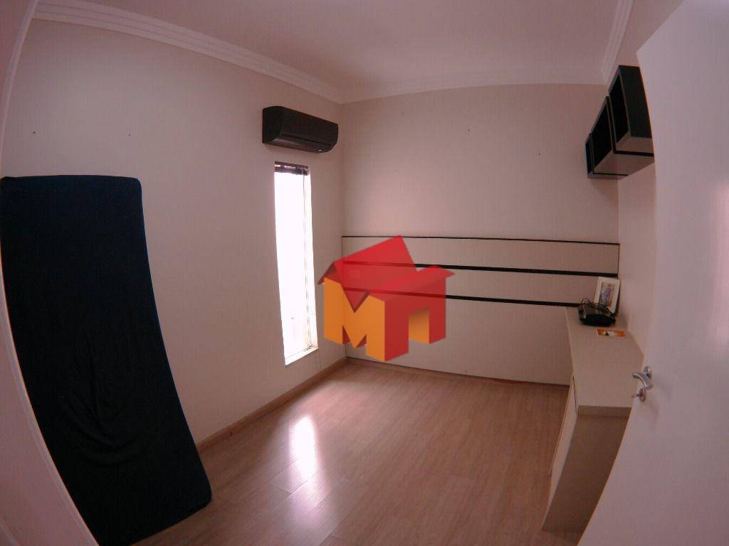 Casa à venda com 3 quartos, 250m² - Foto 12