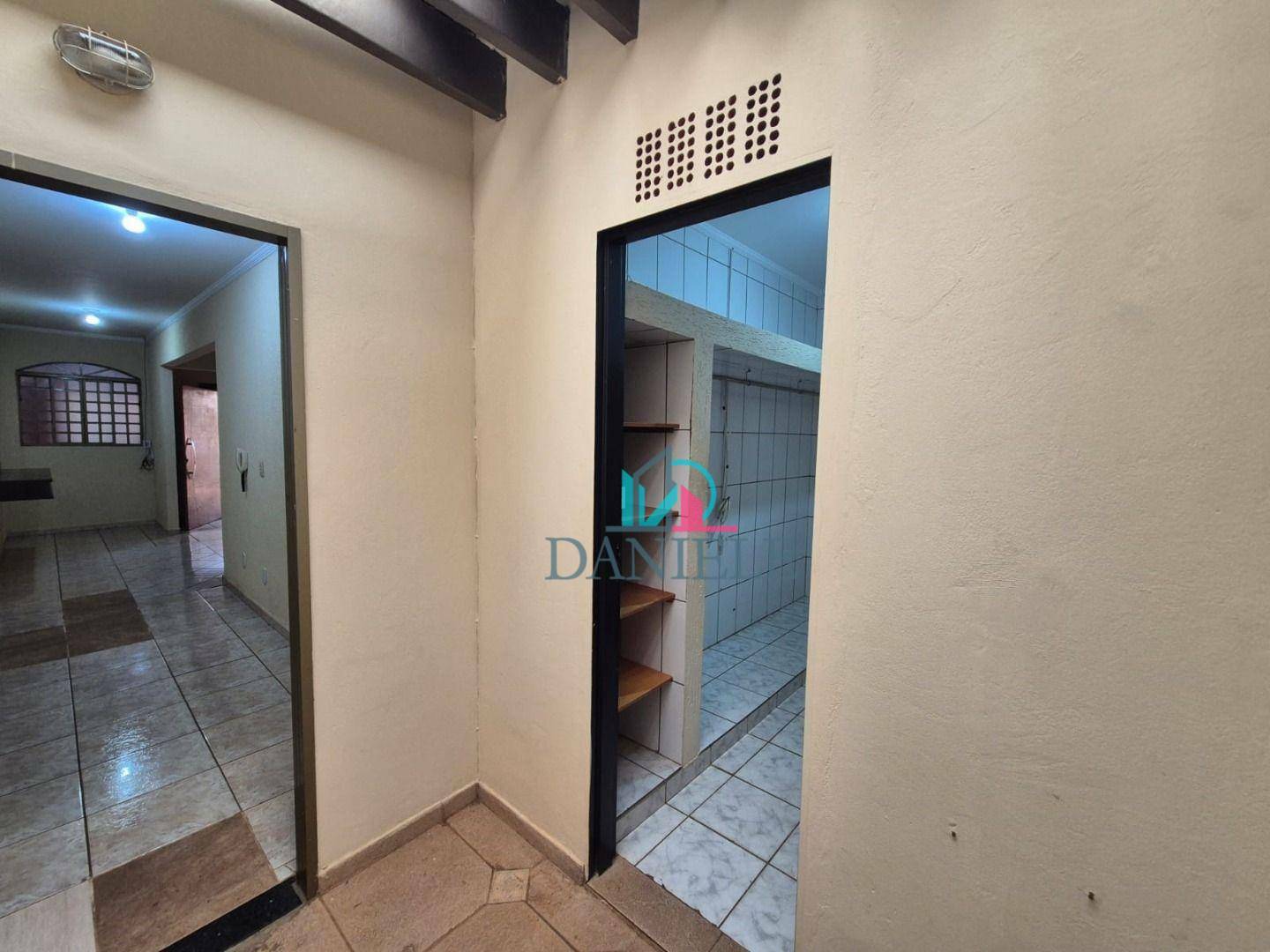 Casa à venda com 3 quartos, 182m² - Foto 11