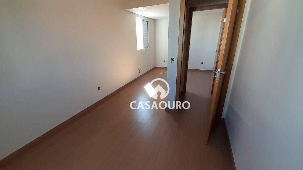 Apartamento à venda com 3 quartos, 153m² - Foto 8