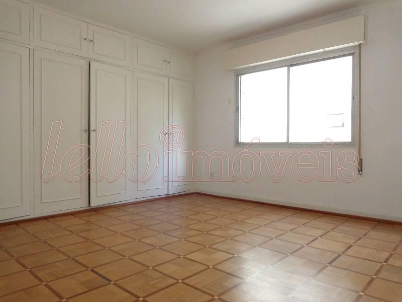 Apartamento para alugar com 3 quartos, 187m² - Foto 11