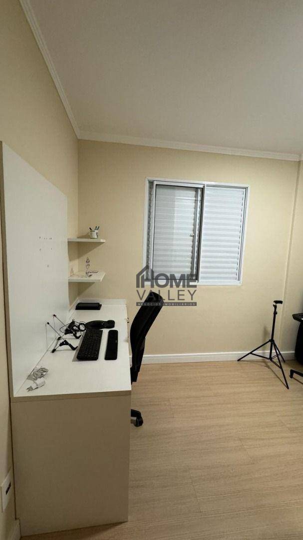 Apartamento à venda com 3 quartos, 75m² - Foto 19