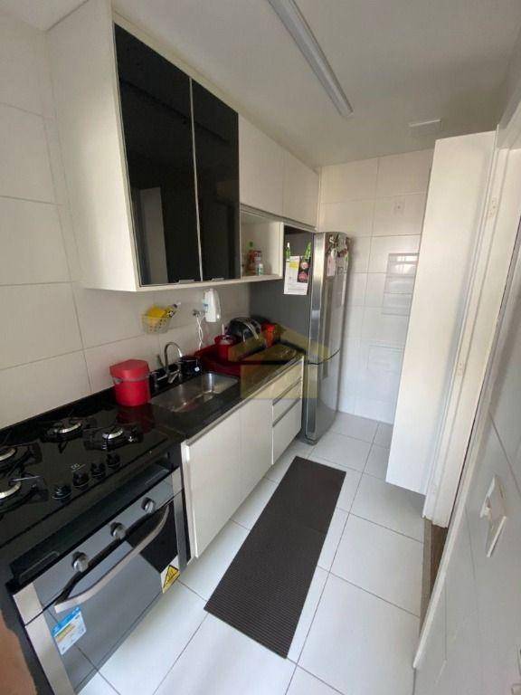 Apartamento à venda com 2 quartos, 70m² - Foto 6