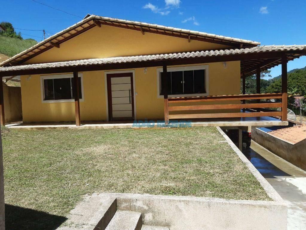 Casa de Condomínio à venda com 3 quartos, 180m² - Foto 1