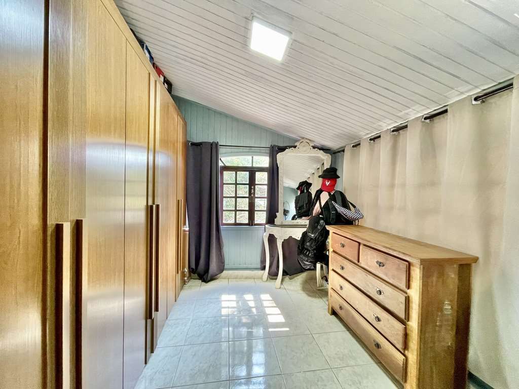 Casa de Condomínio à venda com 3 quartos, 280m² - Foto 26