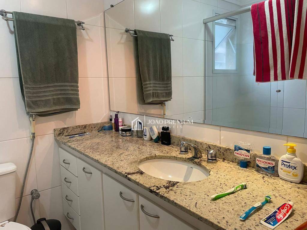 Apartamento à venda com 3 quartos, 154m² - Foto 13