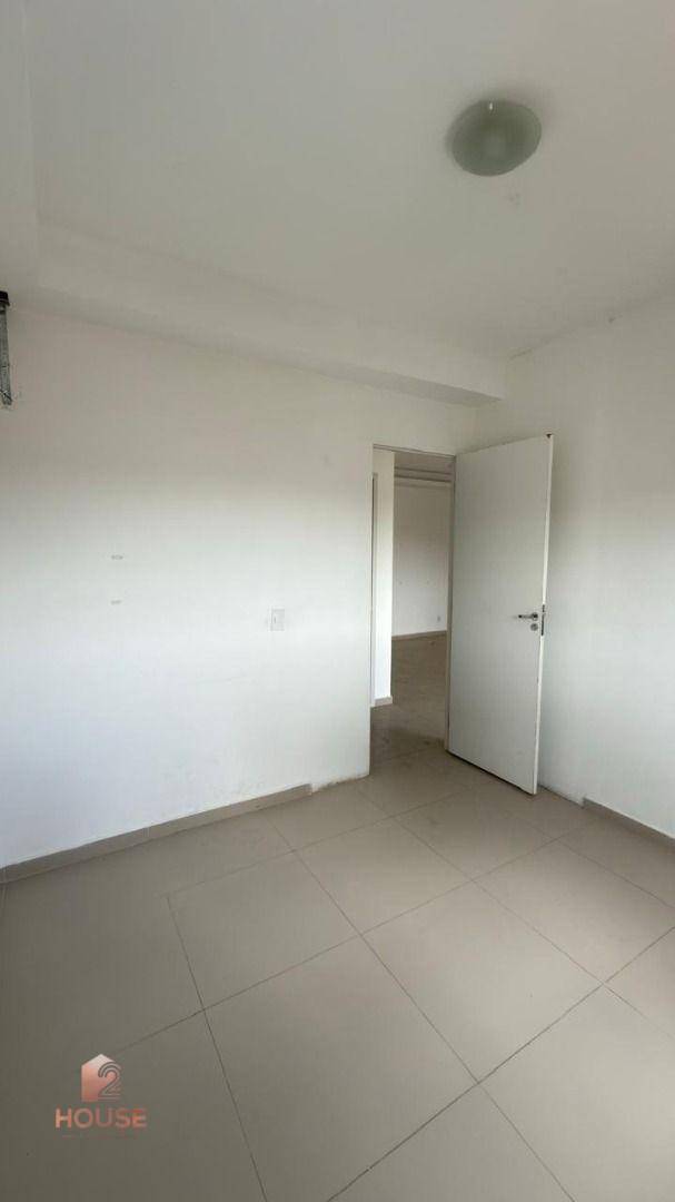 Apartamento para alugar com 2 quartos, 75m² - Foto 14