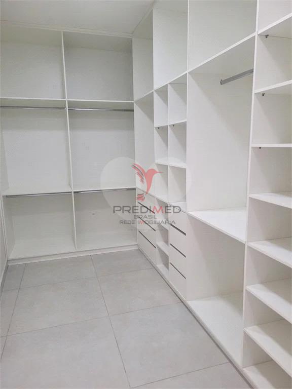 Casa à venda com 3 quartos, 229m² - Foto 15