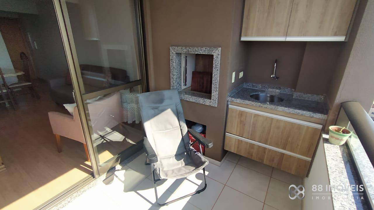 Apartamento à venda com 3 quartos, 87m² - Foto 11