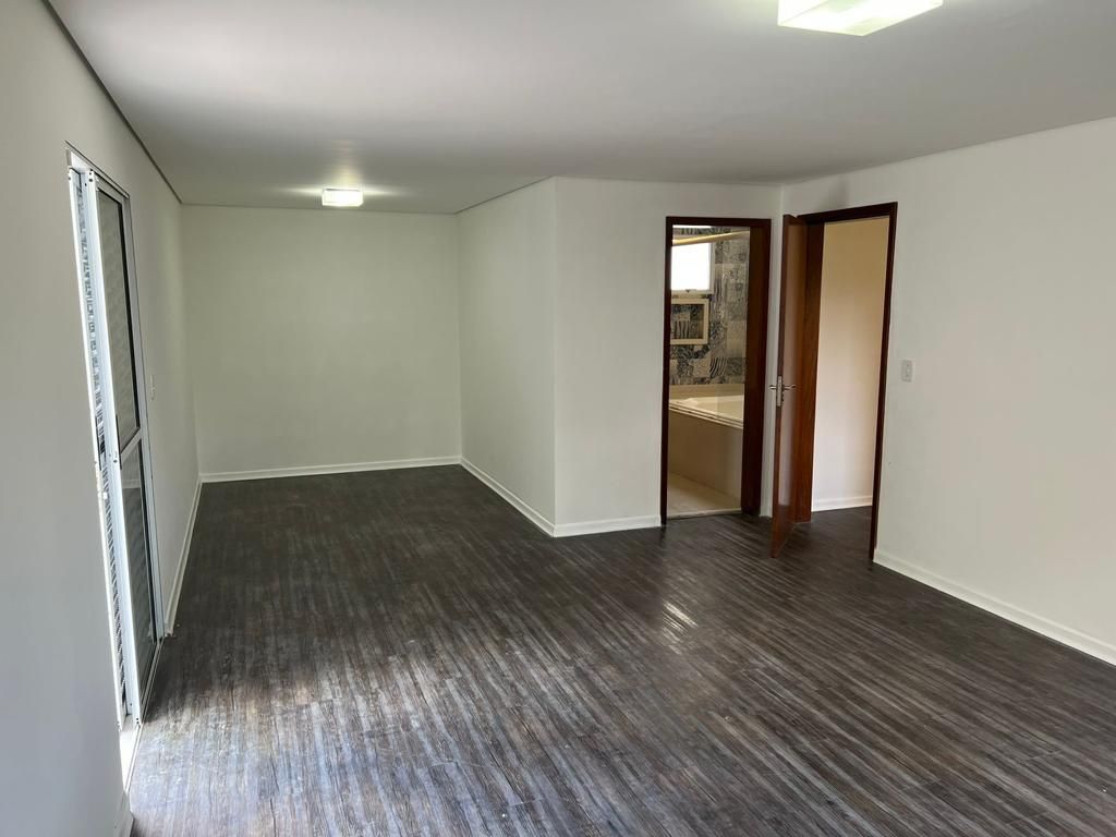 Sobrado à venda com 5 quartos, 324m² - Foto 6