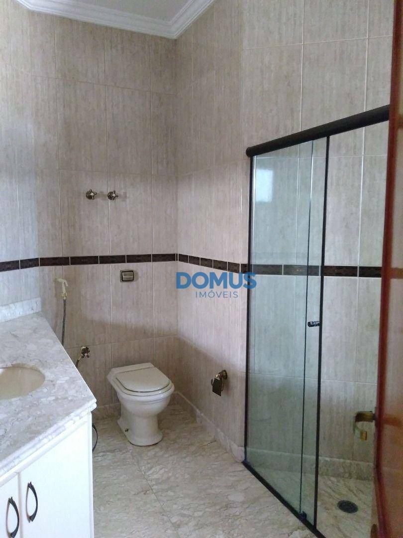 Casa de Condomínio à venda com 4 quartos, 454m² - Foto 24