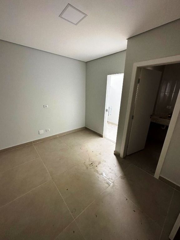 Sobrado à venda com 2 quartos, 120m² - Foto 2