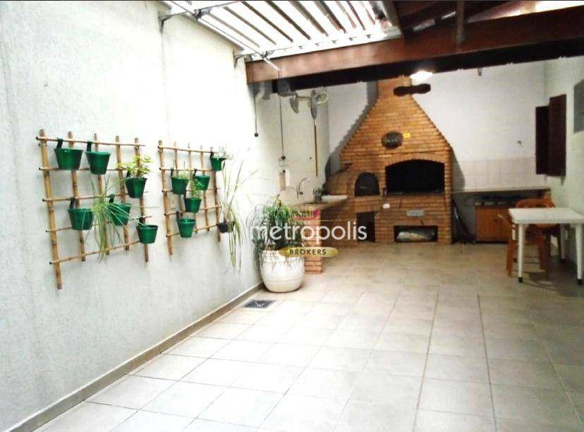 Casa à venda com 3 quartos, 197m² - Foto 1