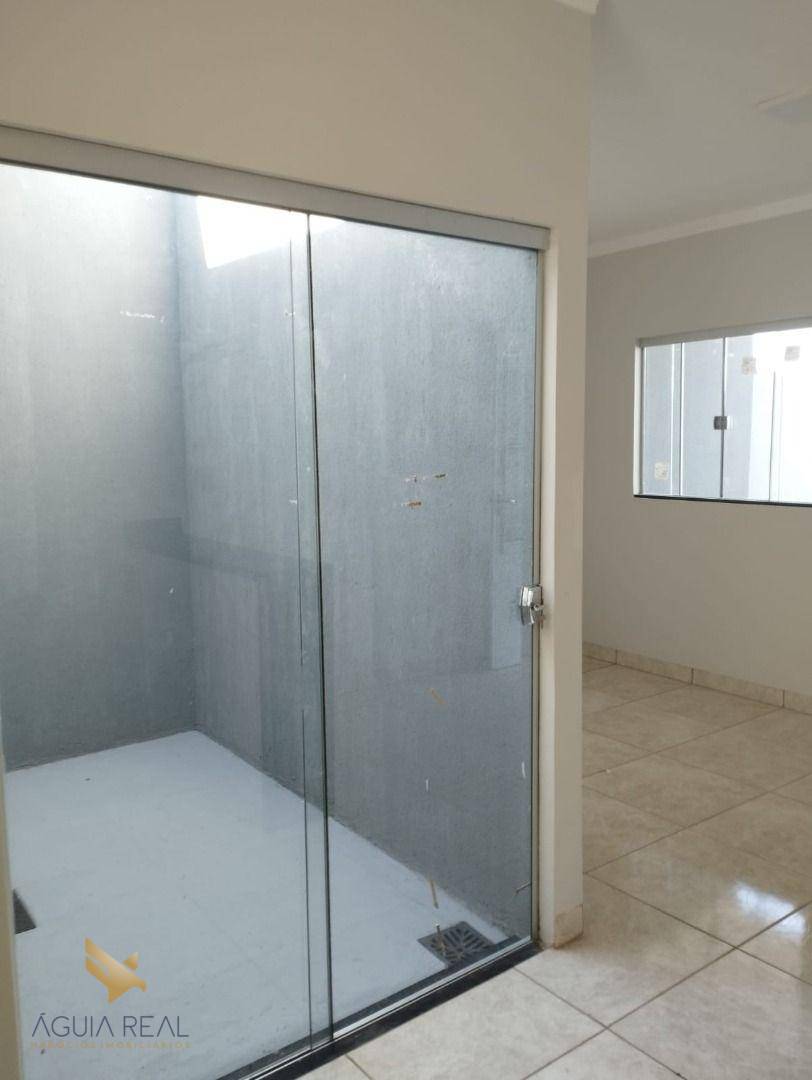 Casa à venda com 3 quartos, 79m² - Foto 5